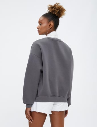 Slogan Baskılı Sweatshirt Bisiklet Yaka Rahat Kesim Uzun Kollu