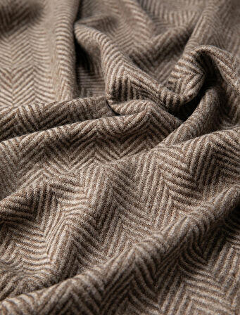 Atkı Püsküllü Dokulu