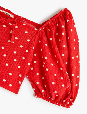 Crop Bluz Kısa Balon Kollu Fiyonk Detaylı Puantiyeli