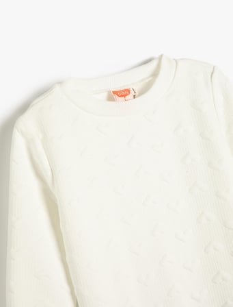 Basic Sweatshirt Uzun Kollu Bisiklet Yaka Kalp Detaylı Dokulu 