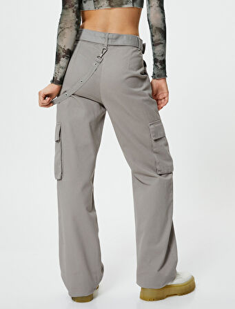 Kargo Pantolon Kemer Detaylı Düz Paça Cepli Aksesuar Detaylı Pamuklu