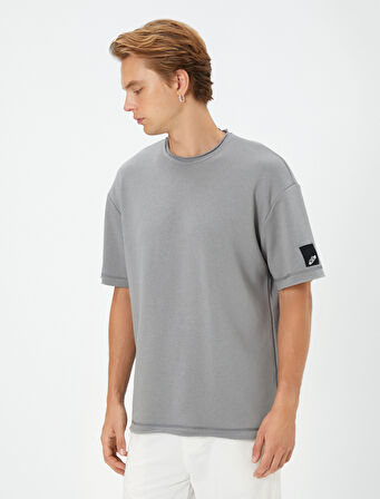 Basic Tişört Bisiklet Yaka Kısa Kollu Etiket Baskılı