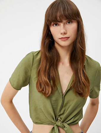 Crop Gömlek Önden Bağlamalı Düğmeli Kısa Kollu Viskon Karışımlı