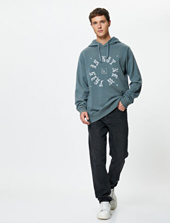 Kapşonlu Sweatshirt Slogan Baskılı Uzun Kollu