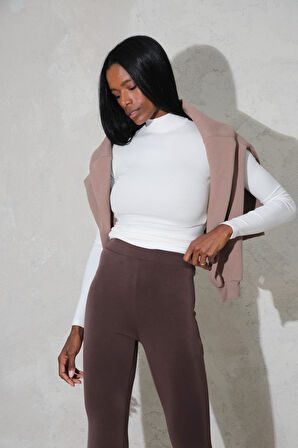 Ekru Soft Touch Bambu Dik Yaka Tişört 