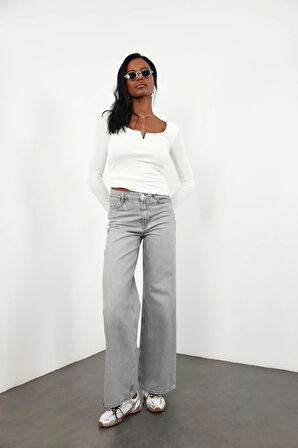 Ekru Yakası V Detaylı Uzun Kollu Tişört 2260