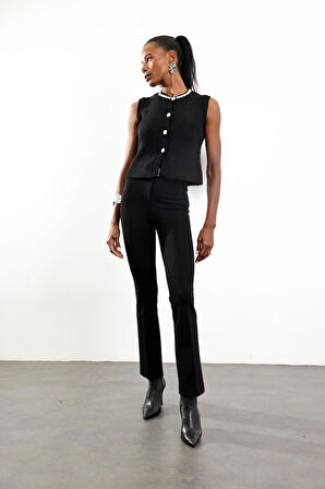 Siyah Kemerli Likralı Düz Kesim Pantolon 17152