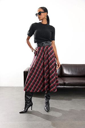 Siyah Bisiklet Yaka Kısa Kol Triko 