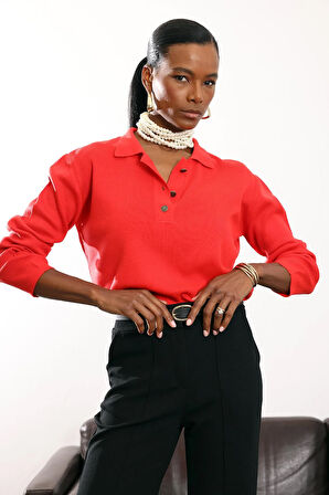 Kırmızı Düğmeli Polo Yaka Triko 231110