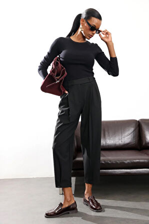 Siyah Pile Detaylı Havuç Pantolon 60