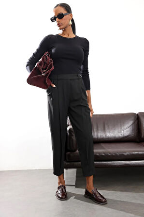 Siyah Pile Detaylı Havuç Pantolon 60