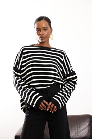 Siyah Çizgili Kazak 231100