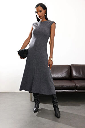 Antrasit Sıfır Kol Maxi Triko Elbise 17219