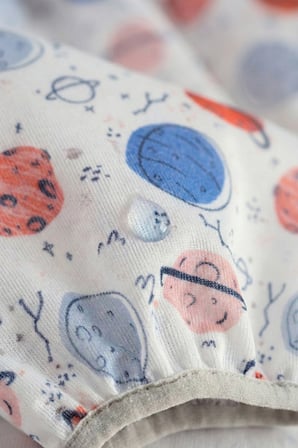 Sıvı Geçirmez Lastikli Bebek Mama Beslenme Kolluğu Seti Çocuk Aktivite Etkinlik Kol Kılıfı Planet
