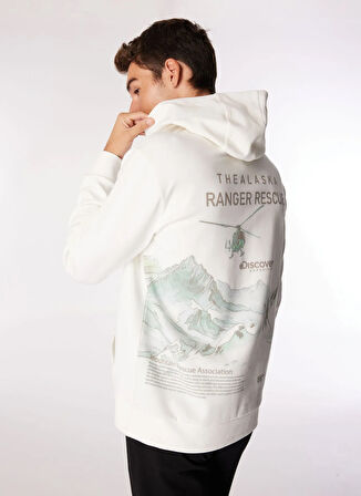 Kırık Beyaz Erkek Kapüşon Relaxed Baskılı Sweatshirt D4WM-SWT3207
