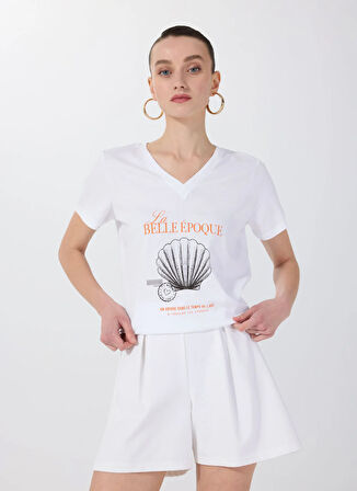 Fabrika V Yaka Baskılı Beyaz Kadın T-Shirt F5SL-TST0464