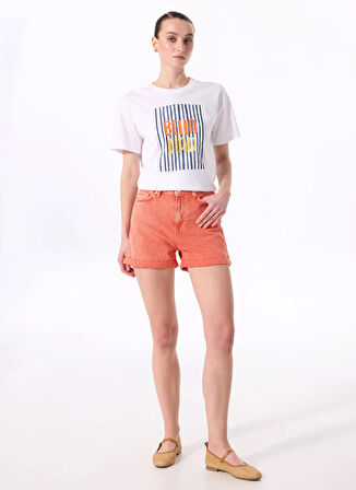 Beyaz Kadın Bisiklet Yaka Basic Fit Baskılı T-Shirt F5SL-TST0438