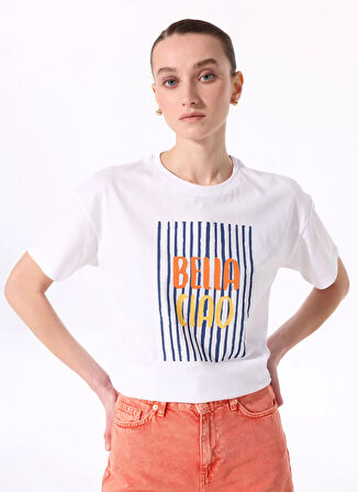 Beyaz Kadın Bisiklet Yaka Basic Fit Baskılı T-Shirt F5SL-TST0438