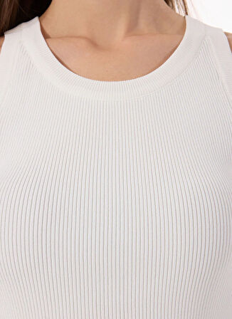 Mustang Bisiklet Yaka Düz Beyaz Kadın Bluz M5SL-BLZ1913