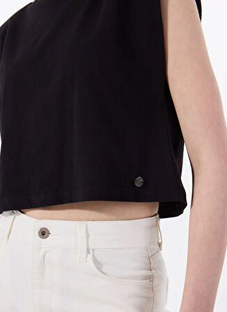 Mustang Bisiklet Yaka Düz Siyah Kadın T-Shirt M5SL-TST1170