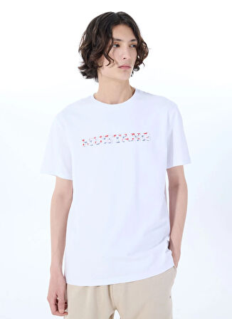 Mustang Bisiklet Yaka Baskılı Beyaz Erkek T-Shirt M5SM-TST1278