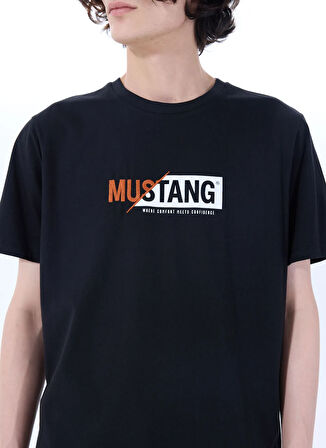 Mustang Bisiklet Yaka Baskılı Siyah Erkek T-Shirt M5SM-TST1304