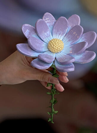 Gri Kozalak Mor Dekoratif Çiçek MOR ÇİÇEK