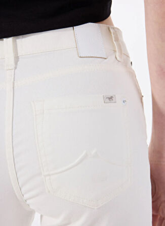 Mustang Standart Bel Düz Paça Flare Beyaz Kadın Denim Pantolon GEORGIA SKINNY FLARE5