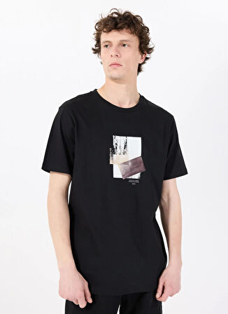 Mustang Bisiklet Yaka Baskılı Siyah Erkek T-Shirt M5SM-TST1298