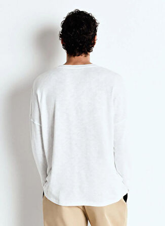Beyaz Erkek V Yaka Oversize T-Shirt MSON02FGE25BLANC