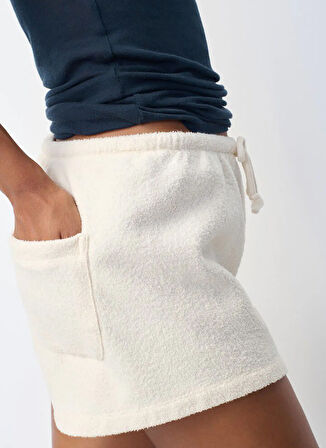 Ekru Kadın Şort BOBY09AE25_ECRU