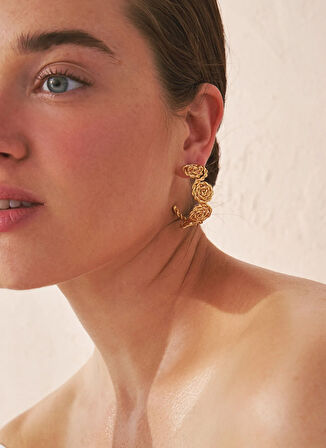 Lisalina Küpe, Bedensiz, Altın