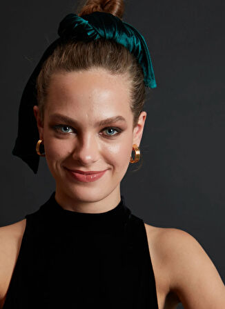 Lisalina Küpe, Bedensiz, Altın