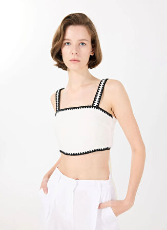 Mr. Mood Kare Yaka Ekru Kadın Bluz MRS KARA TOP