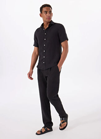 Mr. Mood Standart Düğmeli Yaka Siyah Erkek Gömlek MR SHORT SLEEVE