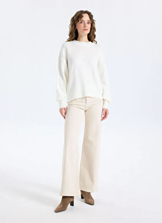 Jeep Bisiklet Yaka Loose Fit Düz Örgü Desenli Ekru Kazak Kadın J5WL-KZK7153