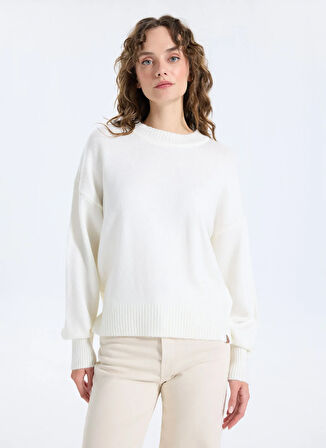 Jeep Bisiklet Yaka Loose Fit Düz Örgü Desenli Ekru Kazak Kadın J5WL-KZK7153