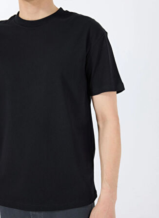 Stan Co. Yuvarlak Yaka Siyah Erkek T-Shirt STNOT0001