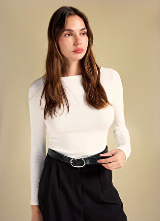 People By Fabrika Kayık Yaka Düz Beyaz Kadın Bluz PBF5WL-TST9527