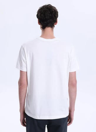 D4SM-TST3294 Beyaz Bisiklet Yaka Standart Fit Erkek T-Shirt