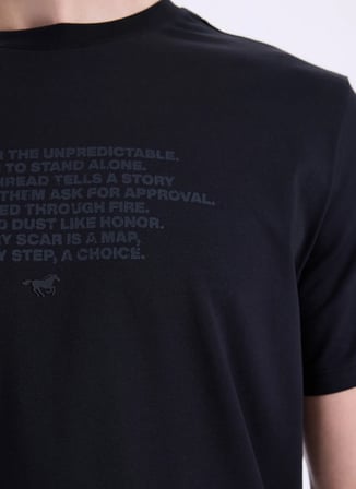 Mustang Siyah Erkek Relaxed Baskılı T-Shirt M6SM-TST1571