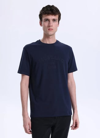Mustang Bisiklet Yaka Baskılı Lacivert Erkek T-Shirt M6SM-TST1545