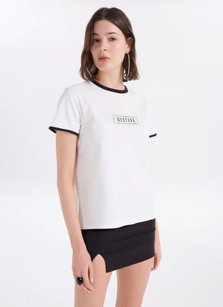 Mustang Bisiklet Yaka Baskılı Ekru Kadın T-Shirt M6SL-TST1241