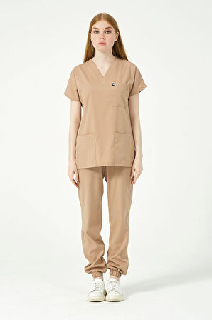 Bej Likralı Scrubs Jogger Paça Doktor Hemşire Forması Yarasa Kol Takım Unisex