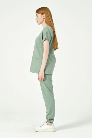 Çağla Yeşili Likralı Scrubs Jogger Paça Doktor Hemşire Forması Yarasa Kol Takım Unisex
