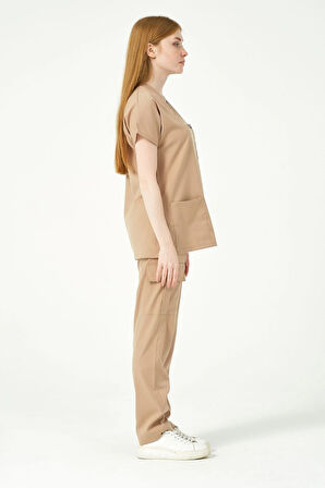 Bej Likralı Scrubs Kargo Cep Doktor Hemşire Forması Yarasa Kol Takım Unisex