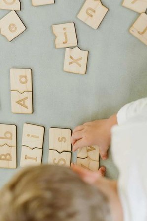 Montessori Ingilizce Türkçe Ahşap Alfabe Bulmacası Büyük Ve Küçük Harf Eşleştirme Oyunu