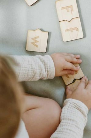 Montessori Ingilizce Türkçe Ahşap Alfabe Bulmacası Büyük Ve Küçük Harf Eşleştirme Oyunu