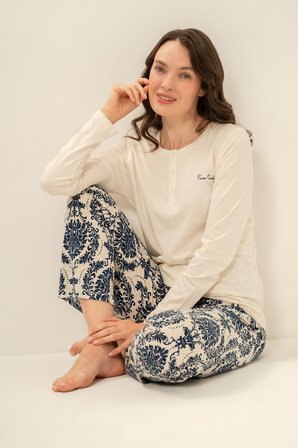 Kadın Bej Uzunkol Düğmeli Yuvarlak Yaka Mevsimlik Pijama Takım, Cepli Penye Modal Pijama Takım, %50 Pamuk %50 Modal