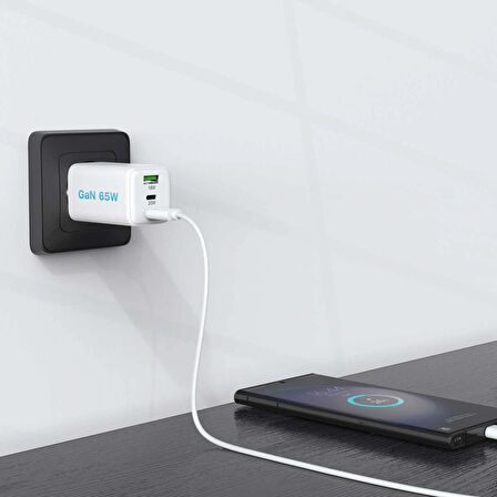 IBERRY Hİ65 COMPACT SUPER FAST COLD 65W GaN SEYAHAT ŞARJ ALETİ 2 USB C + USB A